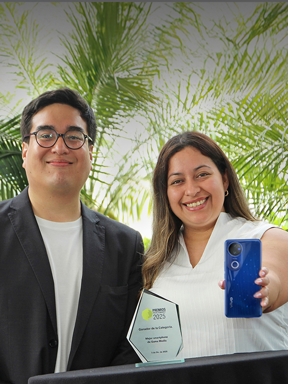 V50 Mejor Gama Media