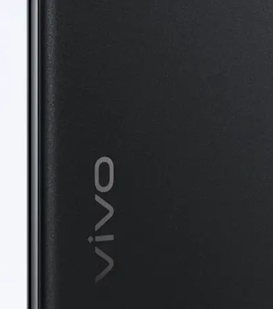 3D yaprak tasarımıyla derin gece siyahı renginde vivo V30