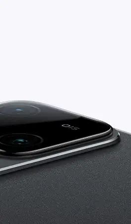 tek parça kademeli tasarıma sahip derin gece siyahı renginde vivo V30