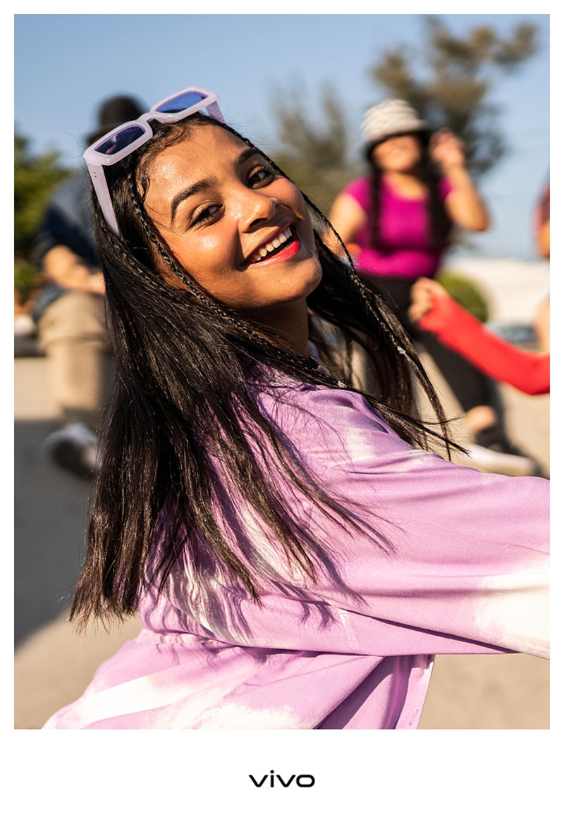 imagen de muestra del vivo&nbsp;Y38&nbsp;5G con bordes de foto 