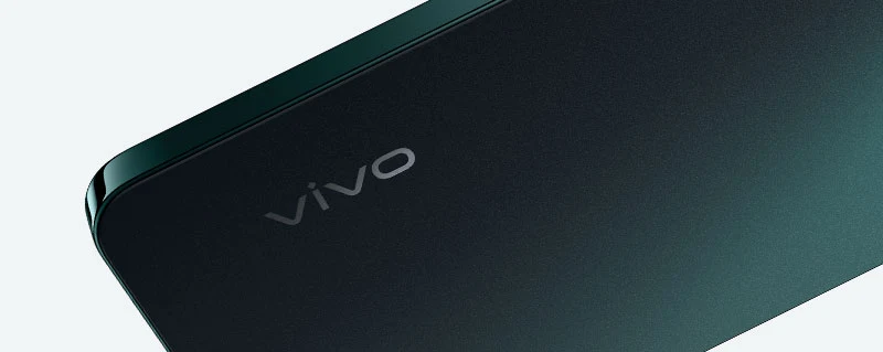vivo Y38 5G en Verde Ágata con marco metálico de alto brillo