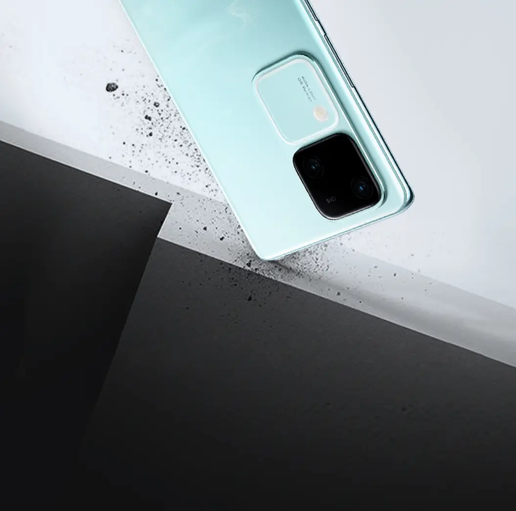 vivo V30 with comprehensive cushioning structure