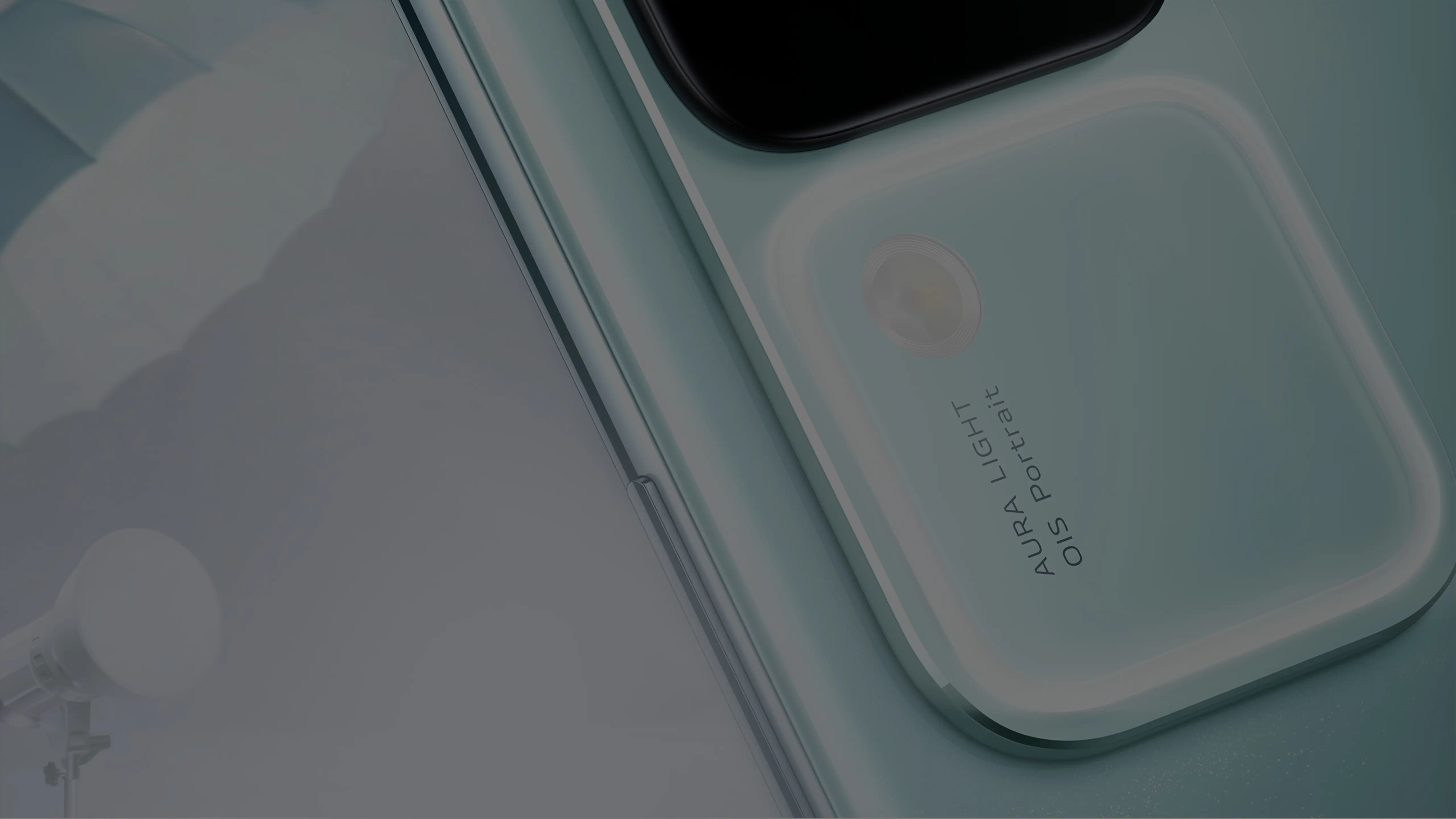 vivo V30 captures studio-quality aura light portrait