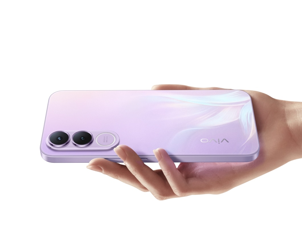vivo V70 FE with flagship-grade minimalist design